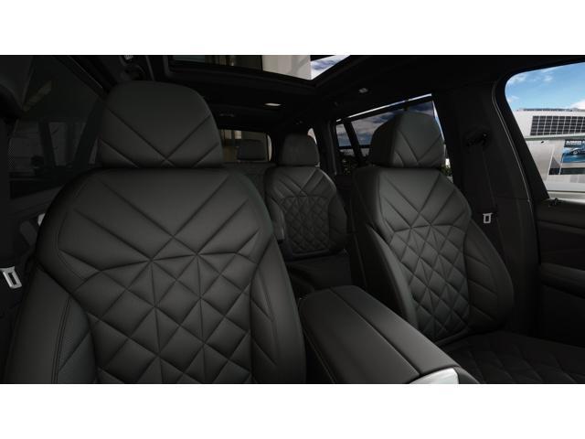 new 2025 BMW X7 car, priced at $93,530