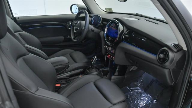 used 2022 MINI Hardtop car, priced at $24,099