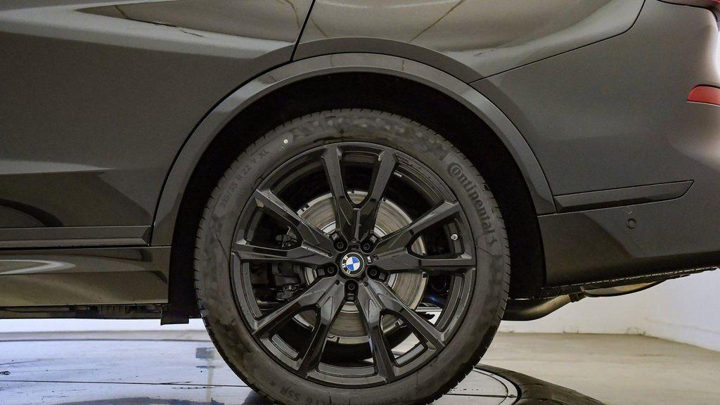 new 2026 BMW X7 car, priced at $96,425