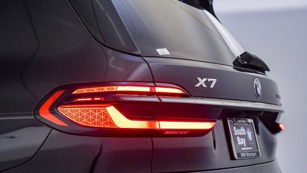 new 2026 BMW X7 car, priced at $96,425