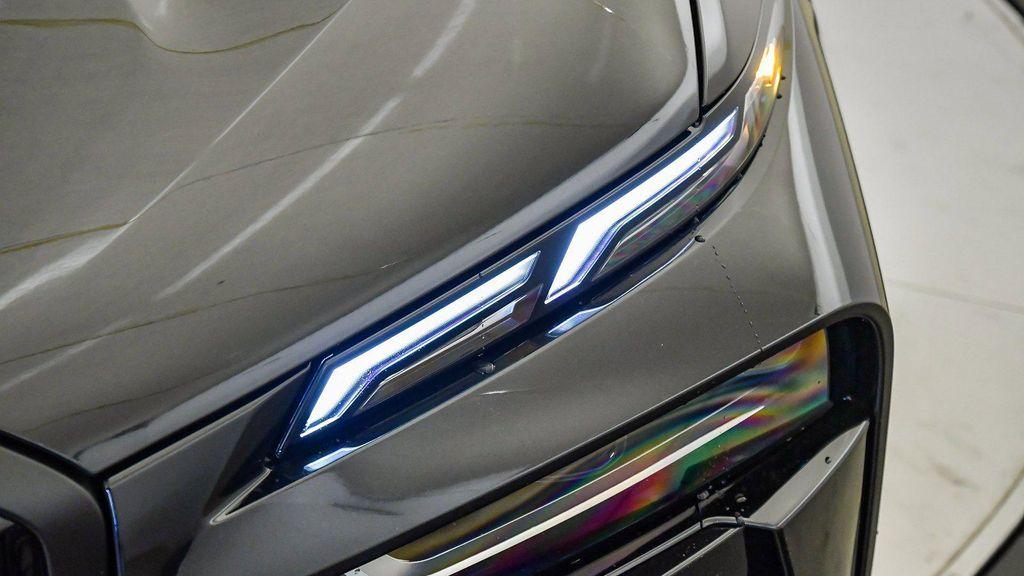 new 2026 BMW X7 car, priced at $96,425