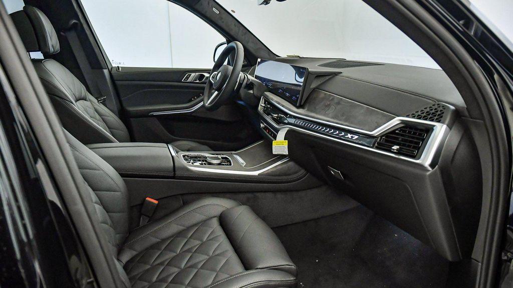 new 2026 BMW X7 car, priced at $96,425