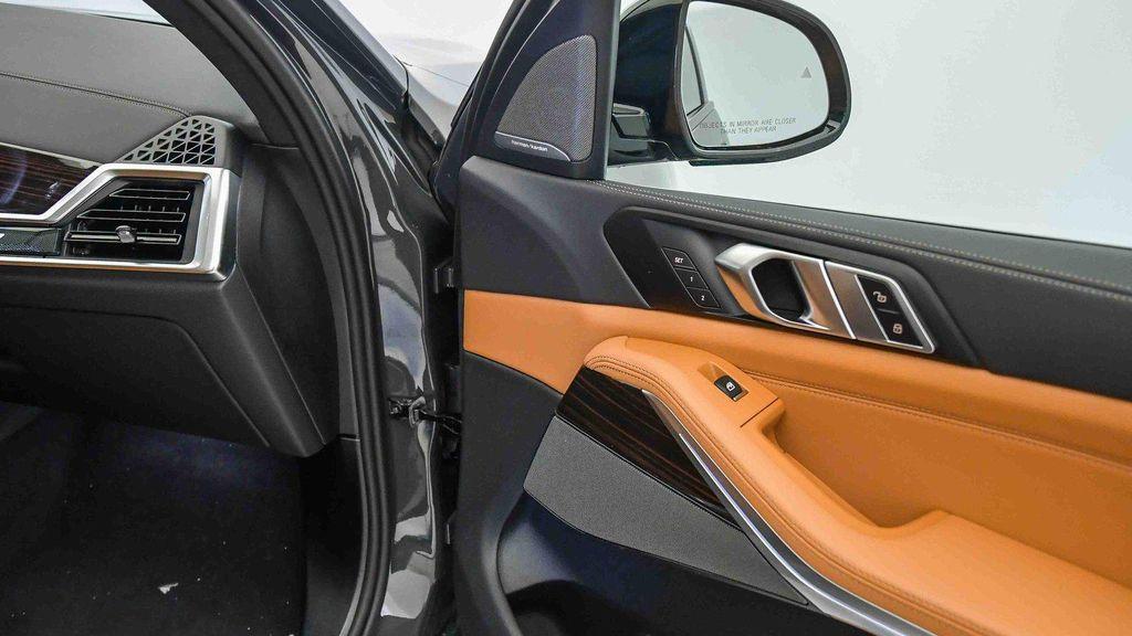 new 2026 BMW X7 car, priced at $95,875