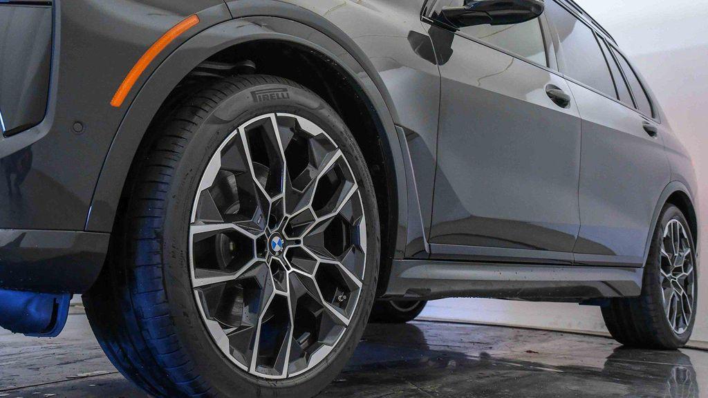 new 2026 BMW X7 car, priced at $95,875