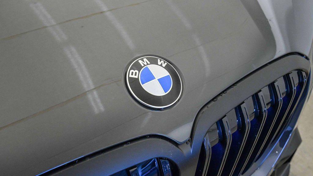 new 2026 BMW X7 car, priced at $95,875