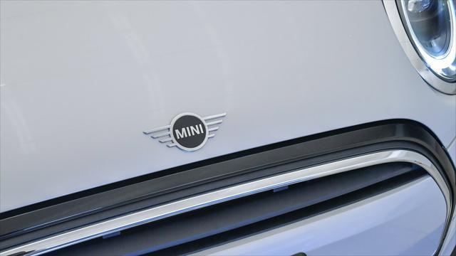 used 2023 MINI Hardtop car, priced at $23,999