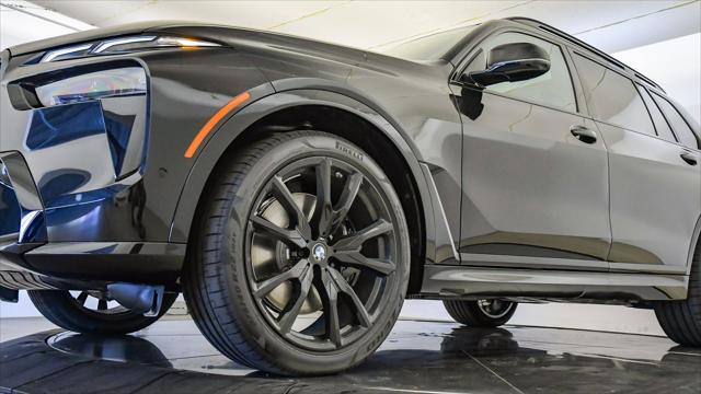 new 2026 BMW X7 car, priced at $95,365