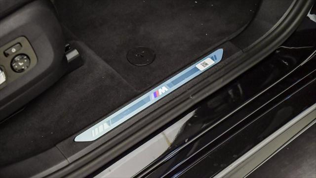 new 2026 BMW X7 car, priced at $95,365