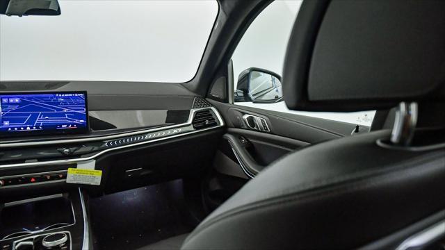 new 2026 BMW X7 car, priced at $95,365