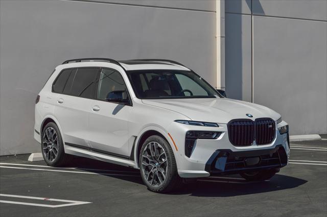 new 2025 BMW X7 car, priced at $115,675