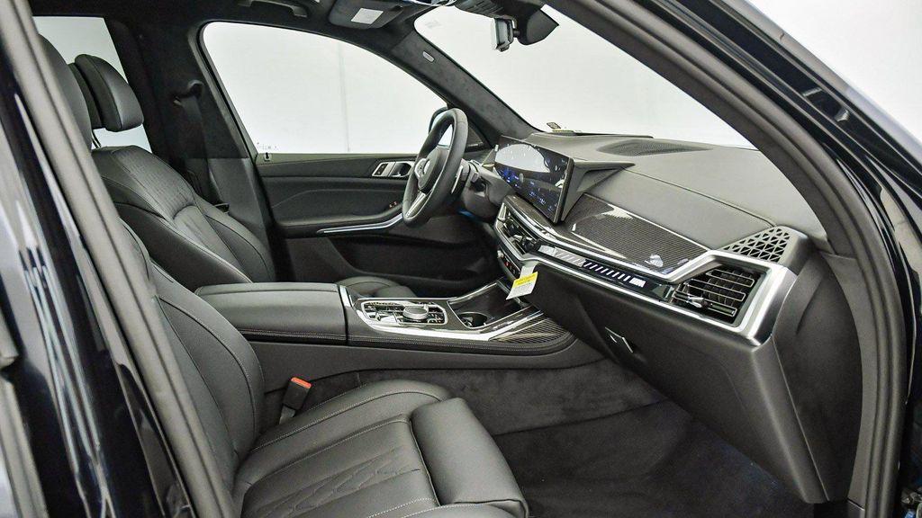 new 2026 BMW X7 car, priced at $116,775
