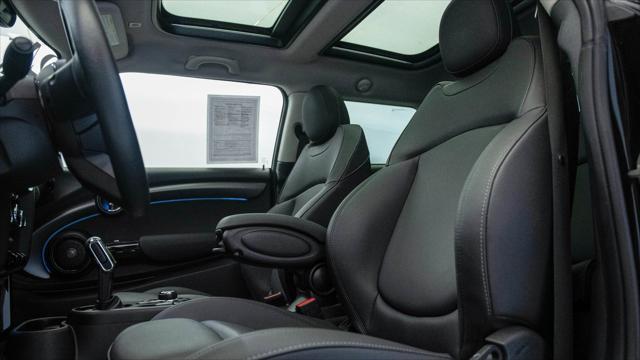 used 2024 MINI Hardtop car, priced at $23,999