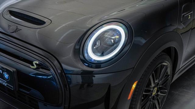 used 2024 MINI Hardtop car, priced at $23,999