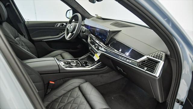 new 2026 BMW X7 car, priced at $94,375