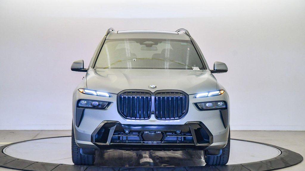 new 2026 BMW X7 car, priced at $102,525