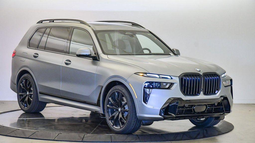 new 2026 BMW X7 car, priced at $102,525