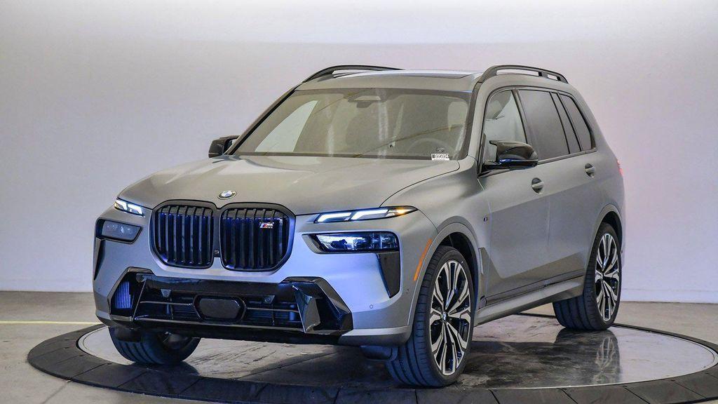 new 2026 BMW X7 car, priced at $128,725