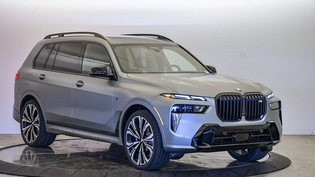 new 2026 BMW X7 car, priced at $127,725
