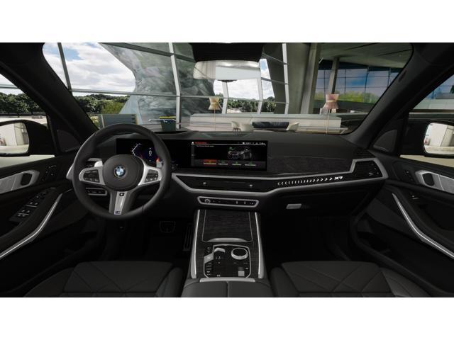 new 2025 BMW X7 car, priced at $93,380