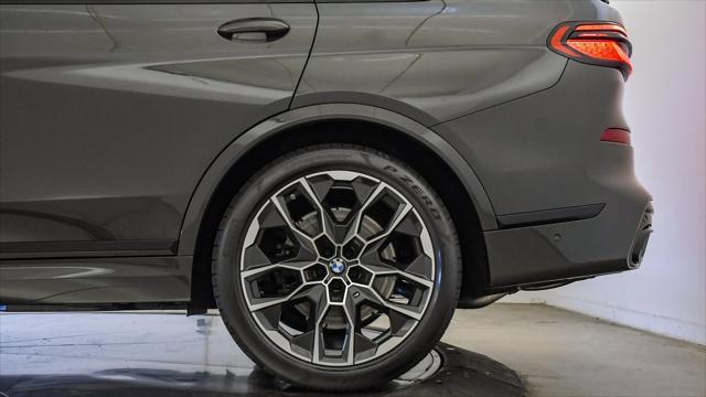 new 2026 BMW X7 car, priced at $96,175