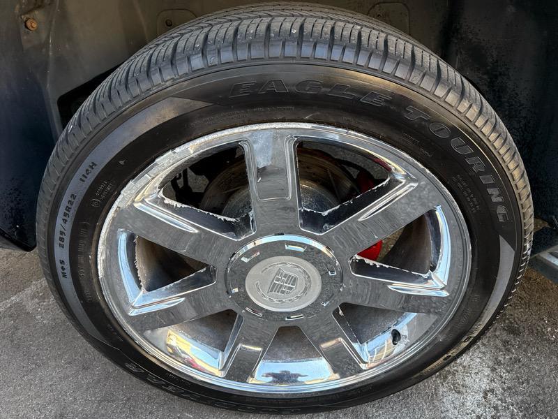 used 2007 Cadillac Escalade car, priced at $9,495