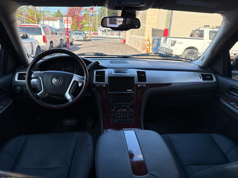 used 2007 Cadillac Escalade car, priced at $9,495
