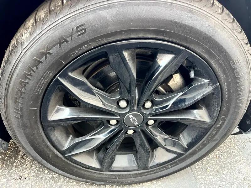 used 2019 Chevrolet Malibu car, priced at $14,989