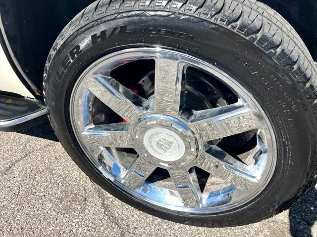 used 2008 Cadillac Escalade car, priced at $12,495