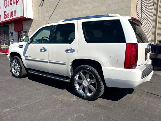 used 2008 Cadillac Escalade car, priced at $12,495