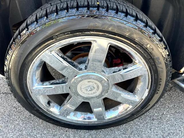 used 2008 Cadillac Escalade car, priced at $12,495