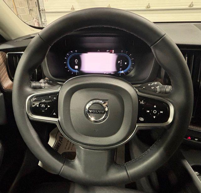 used 2023 Volvo XC60 car, priced at $38,395