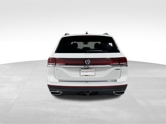 used 2025 Volkswagen Atlas car, priced at $42,586