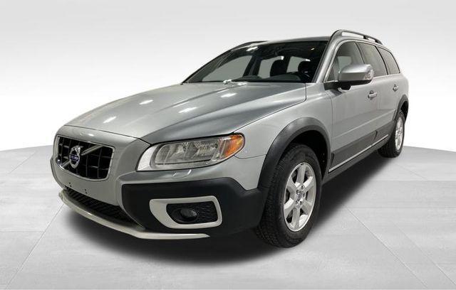 used 2013 Volvo XC70 car, priced at $9,600