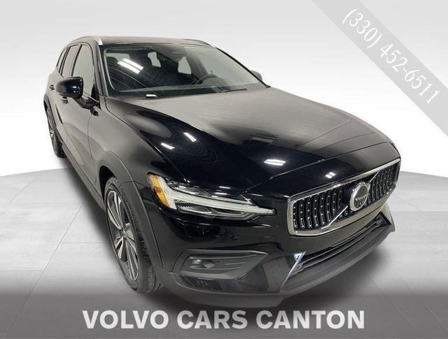 used 2023 Volvo V60 Cross Country car, priced at $36,595