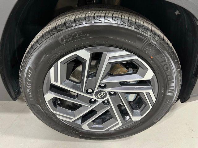 used 2025 Hyundai TUCSON Hybrid car, priced at $35,991