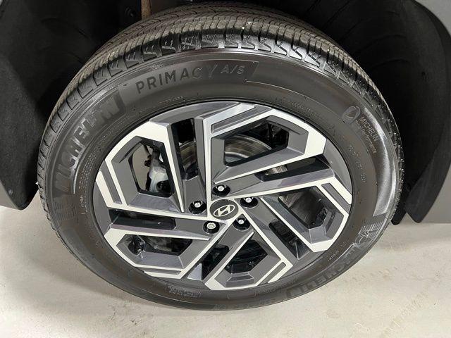 used 2025 Hyundai TUCSON Hybrid car, priced at $35,991