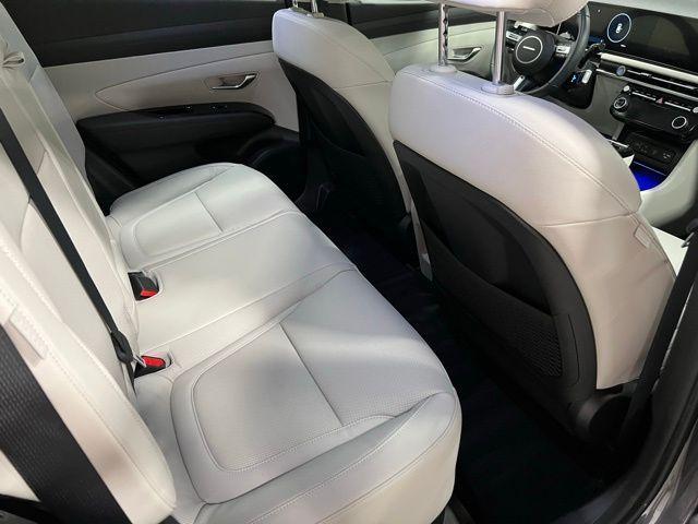 used 2025 Hyundai TUCSON Hybrid car, priced at $35,991