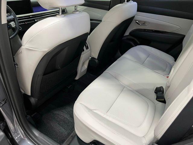 used 2025 Hyundai TUCSON Hybrid car, priced at $35,991