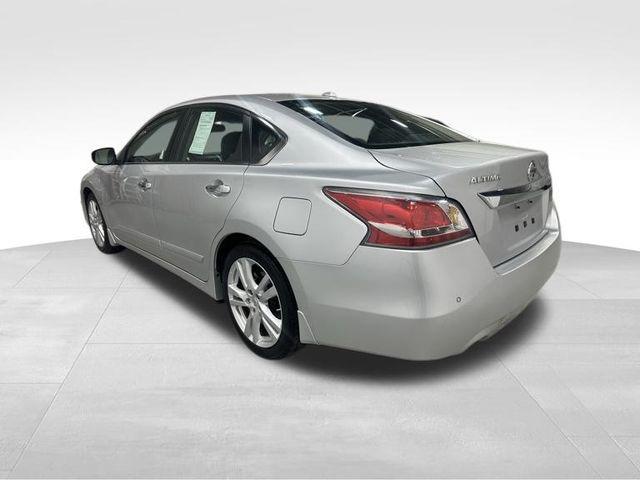 used 2015 Nissan Altima car, priced at $10,700