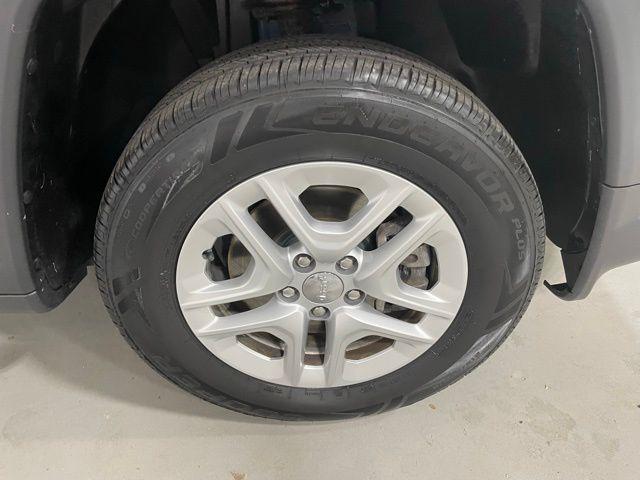 used 2018 Jeep Compass car, priced at $13,992