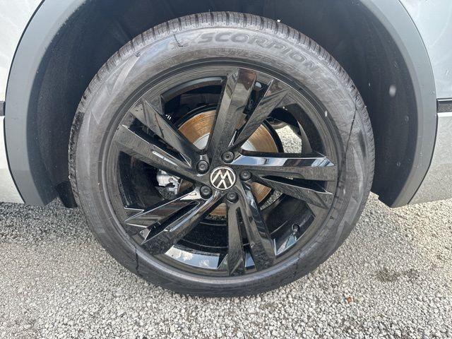 used 2024 Volkswagen Tiguan car, priced at $31,200
