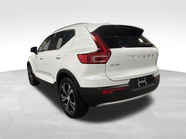 used 2022 Volvo XC40 car, priced at $27,691