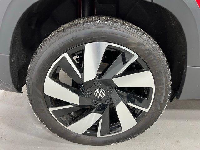 used 2024 Volkswagen Taos car, priced at $30,591