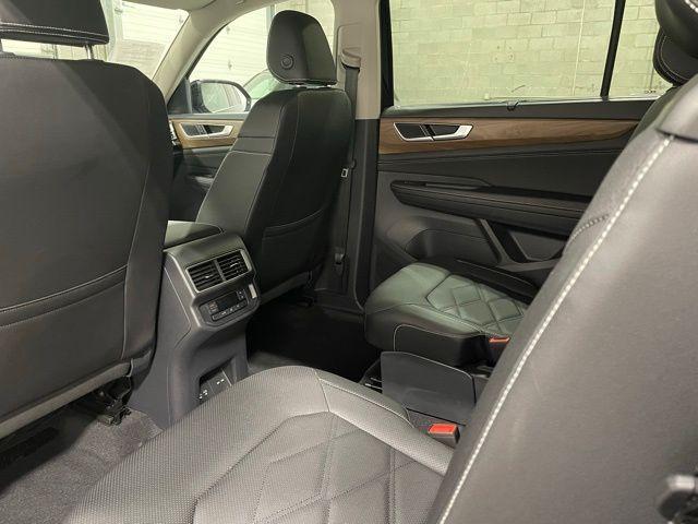 used 2025 Volkswagen Atlas car, priced at $42,226