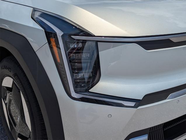 new 2026 Kia EV9 car, priced at $55,775