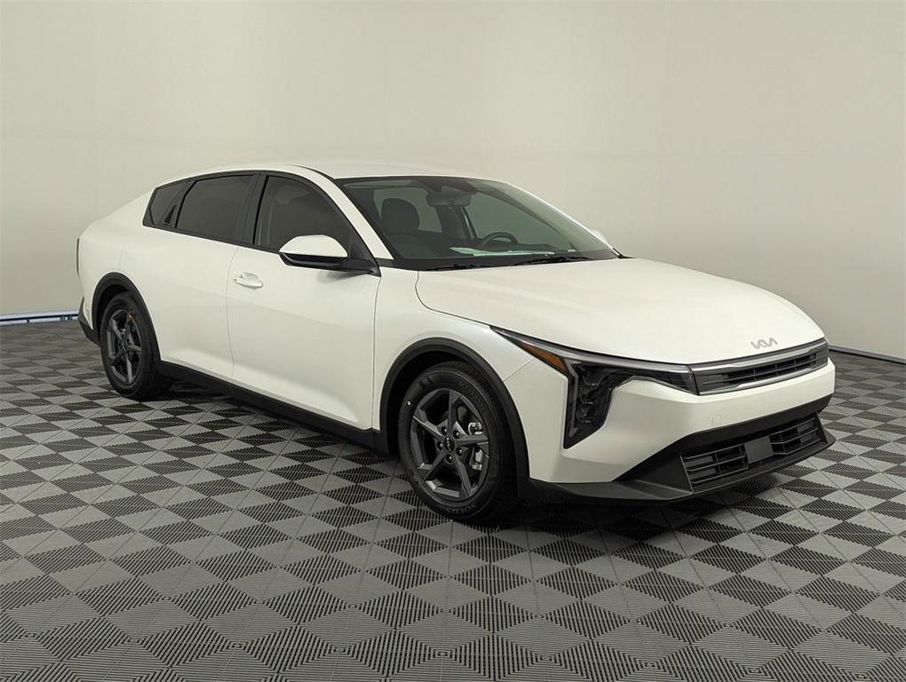 new 2025 Kia K4 car, priced at $24,128