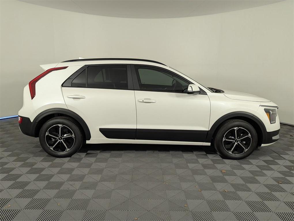 new 2025 Kia Niro Plug-In Hybrid car, priced at $31,566