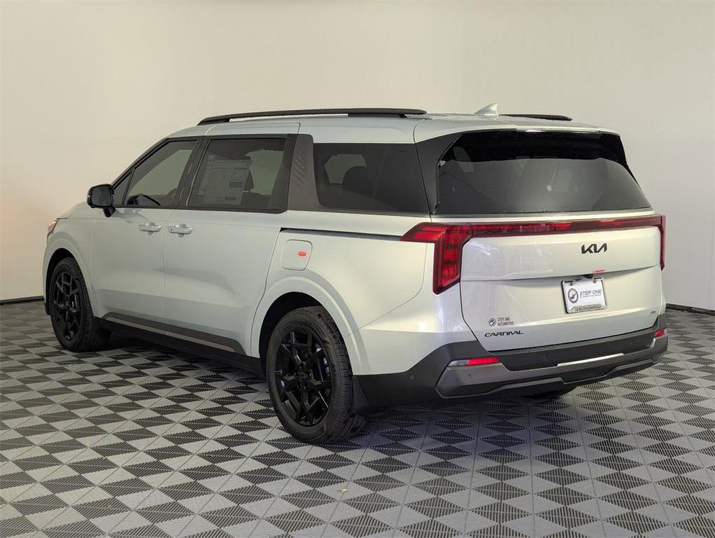 new 2026 Kia Carnival Hybrid car, priced at $50,420