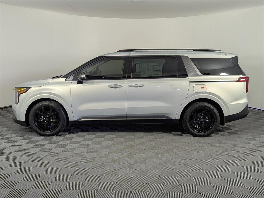 new 2026 Kia Carnival Hybrid car, priced at $50,420