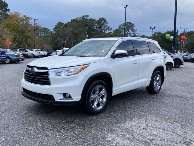 used 2015 Toyota Highlander car, priced at $17,604